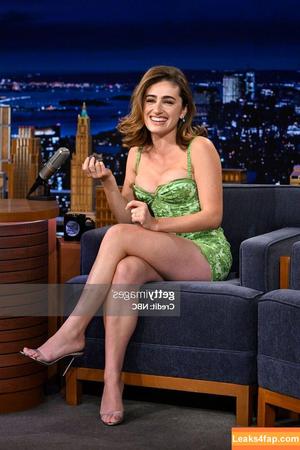 Rachel Anne Sennott photo #0644