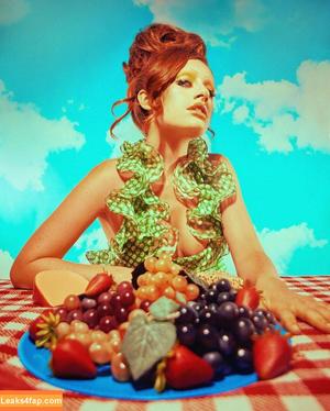 Rachel Anne Sennott photo #0675