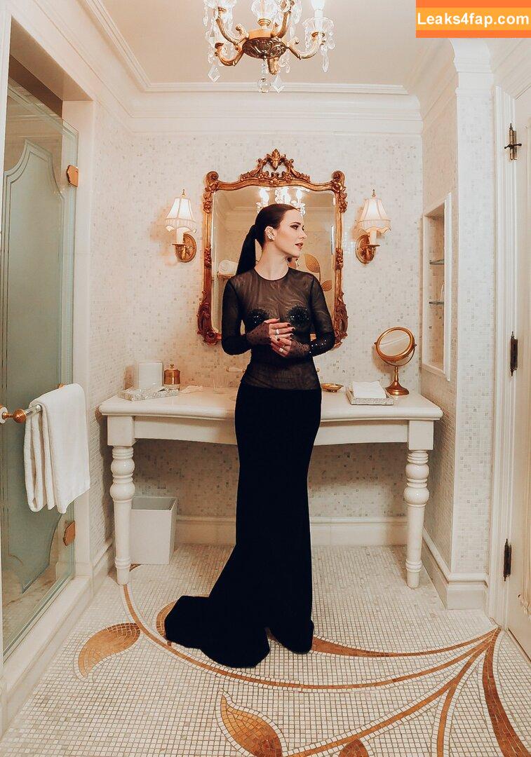 Rachel Brosnahan / Marvelous Mrs. Maisel / rachelbrosnahan leaked photo photo #0105