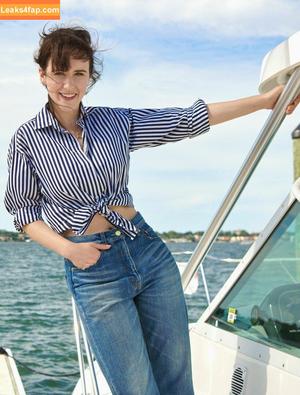 Rachel Brosnahan photo #0010