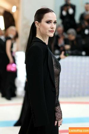 Rachel Brosnahan photo #0023