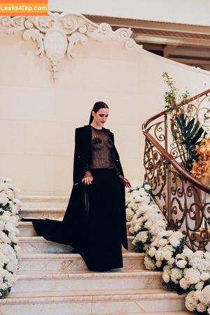 Rachel Brosnahan photo #0115