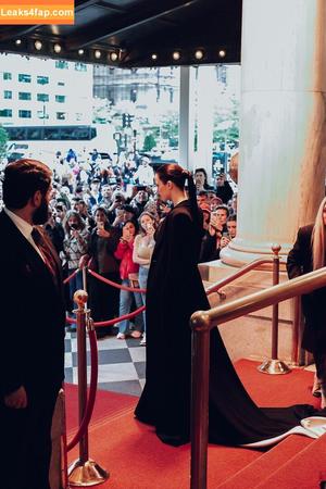 Rachel Brosnahan photo #0116