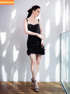 Rachel Brosnahan photo #0632