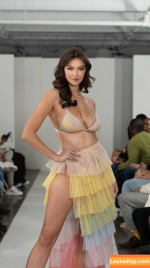 Rachel Michelle / Beautyandbrainswithatwist / rachellemichelle слитое фото фото #1812