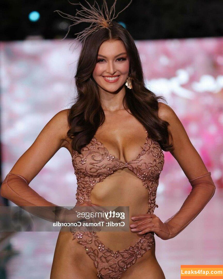 Rachel Michelle / Beautyandbrainswithatwist / rachellemichelle слитое фото фото #2691