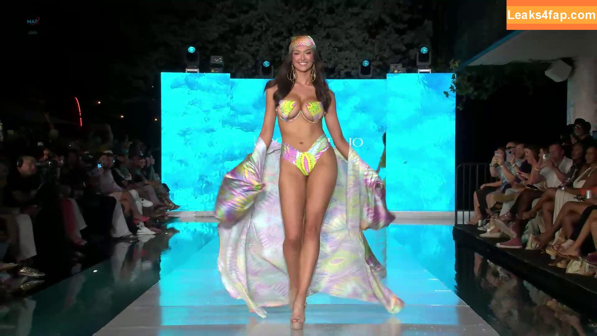 Rachel Michelle / Beautyandbrainswithatwist / rachellemichelle слитое фото фото #2804