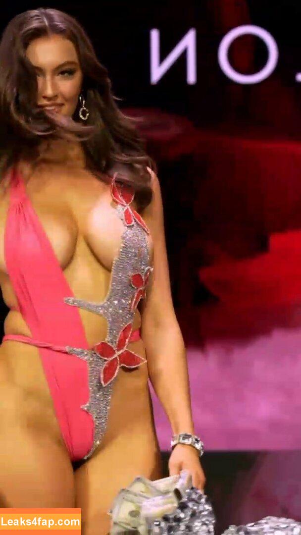 Rachel Michelle / Beautyandbrainswithatwist / rachellemichelle leaked photo photo #3206