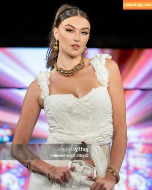 Rachel Michelle photo #3497