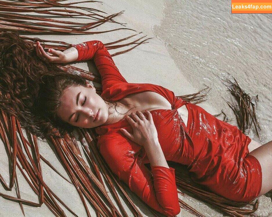 Rachel Pizzolato / Beautyandbrainswithatwist - / beautyandbrainswithatwist / https: / nicoleafterdark слитое фото фото #0010