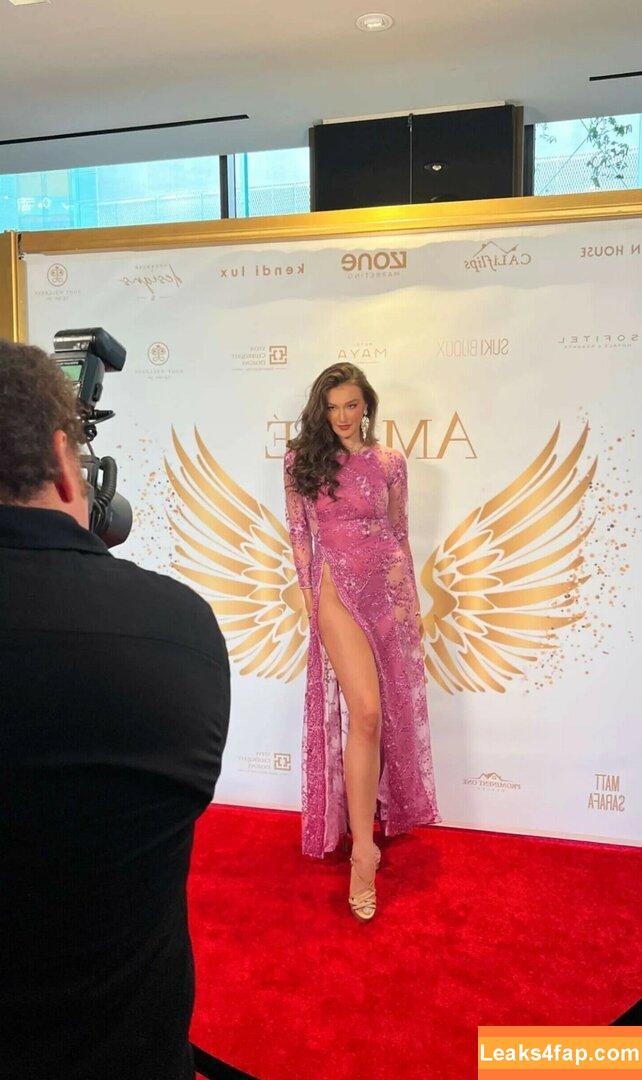 Rachel Pizzolato / Beautyandbrainswithatwist - / beautyandbrainswithatwist / https: / nicoleafterdark leaked photo photo #0153