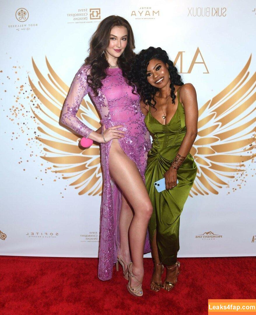 Rachel Pizzolato / Beautyandbrainswithatwist - / beautyandbrainswithatwist / https: / nicoleafterdark leaked photo photo #0157