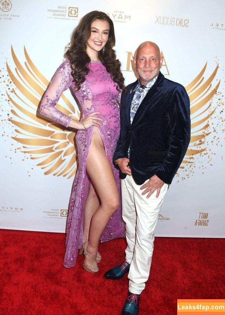 Rachel Pizzolato / Beautyandbrainswithatwist - / beautyandbrainswithatwist / https: / nicoleafterdark leaked photo photo #0159