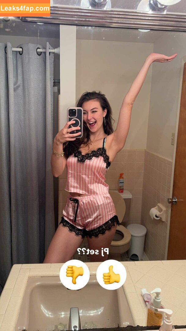 Rachel Pizzolato / Beautyandbrainswithatwist - / beautyandbrainswithatwist / https: / nicoleafterdark leaked photo photo #0500