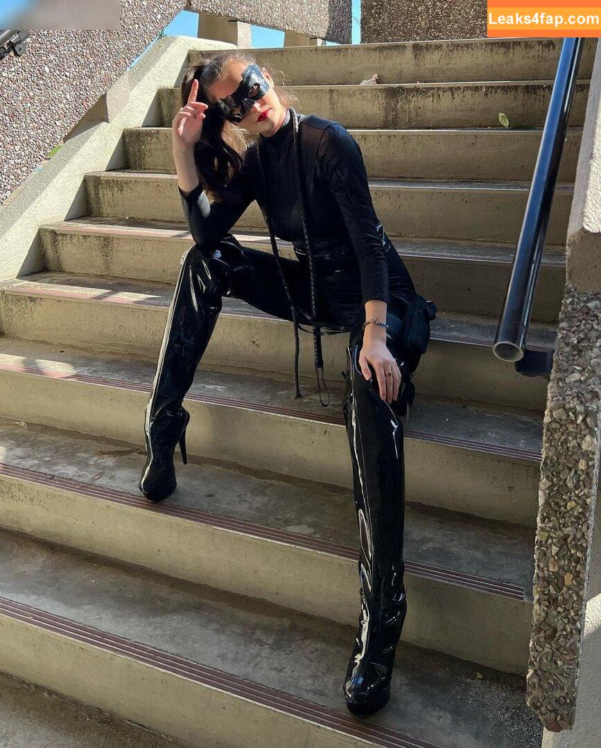 Rachel Pizzolato / Beautyandbrainswithatwist - / beautyandbrainswithatwist / https: / nicoleafterdark leaked photo photo #0599