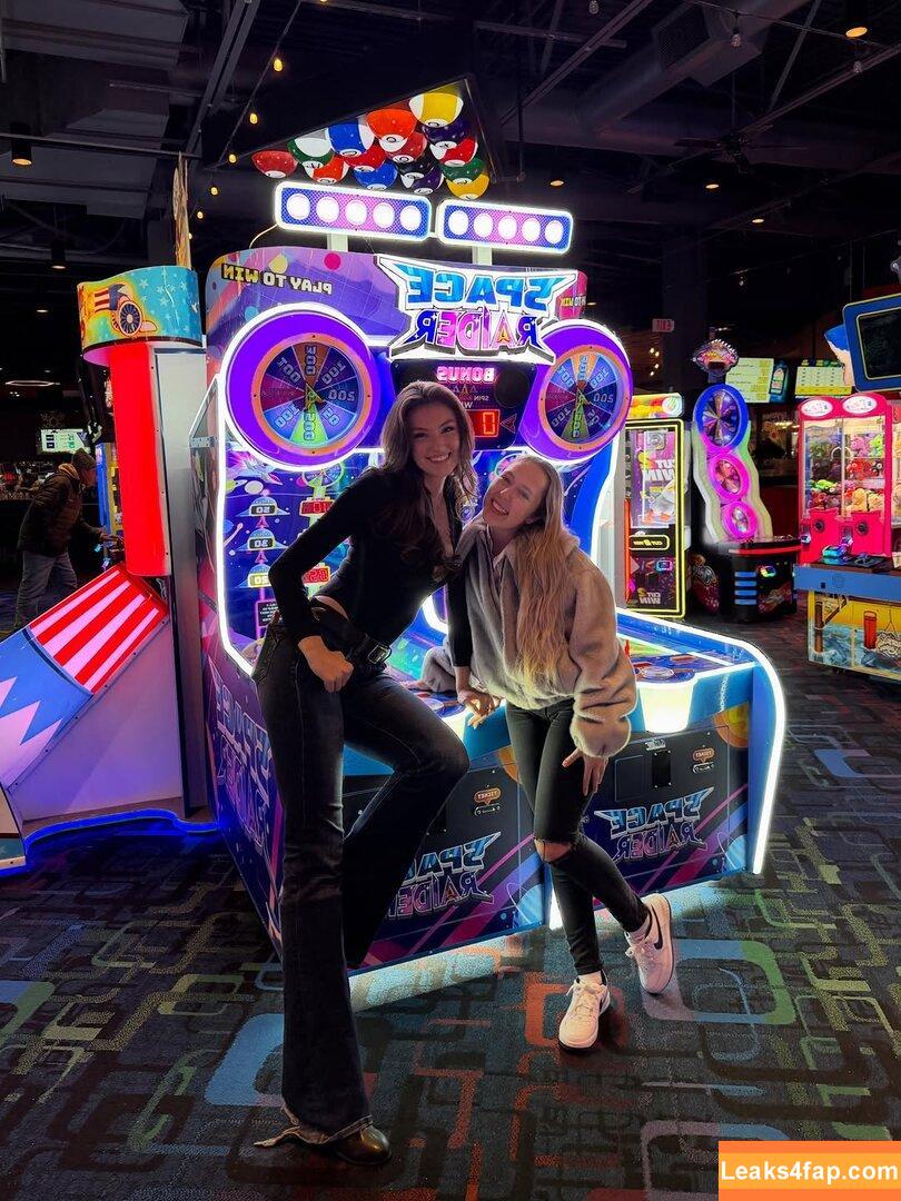 Rachel Pizzolato / Beautyandbrainswithatwist - / beautyandbrainswithatwist / https: / nicoleafterdark leaked photo photo #1441