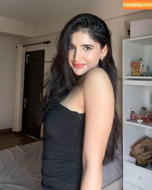Rachel Sharma фото #0039