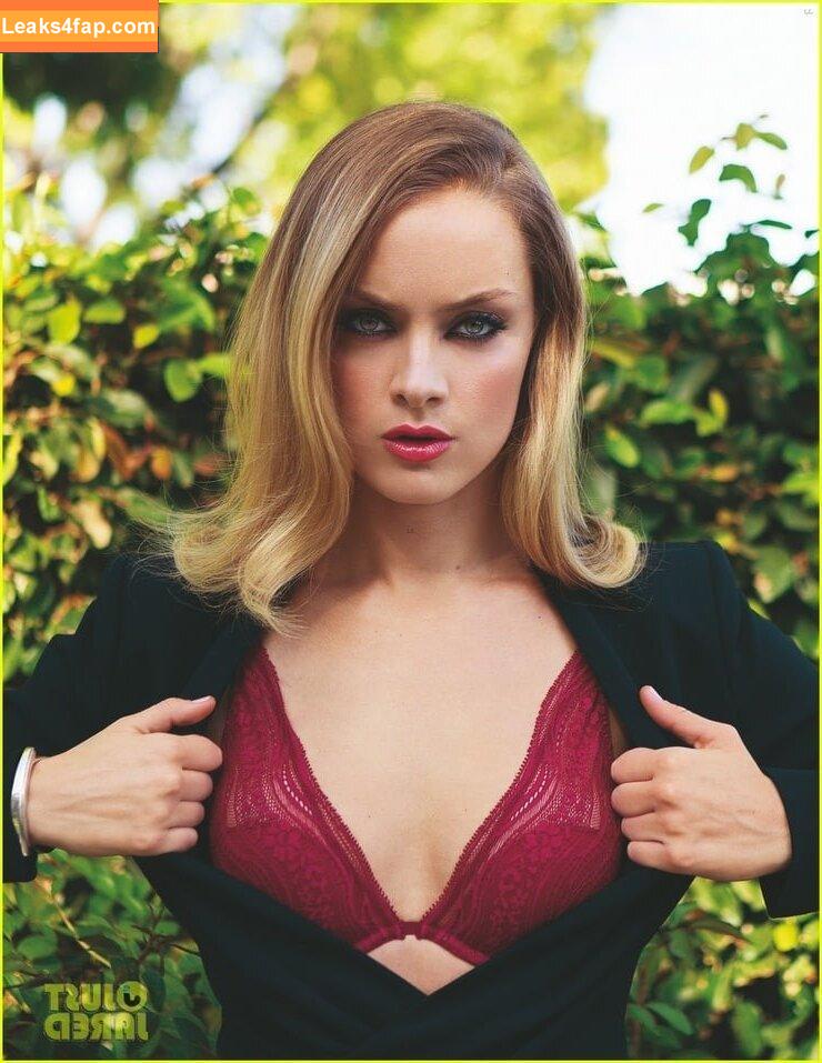 Rachel Skarsten / rachieskarsten слитое фото фото #0039