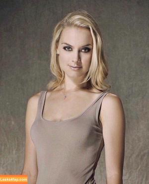 Rachel Skarsten photo #0005