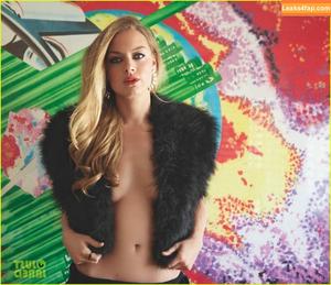 Rachel Skarsten фото #0051
