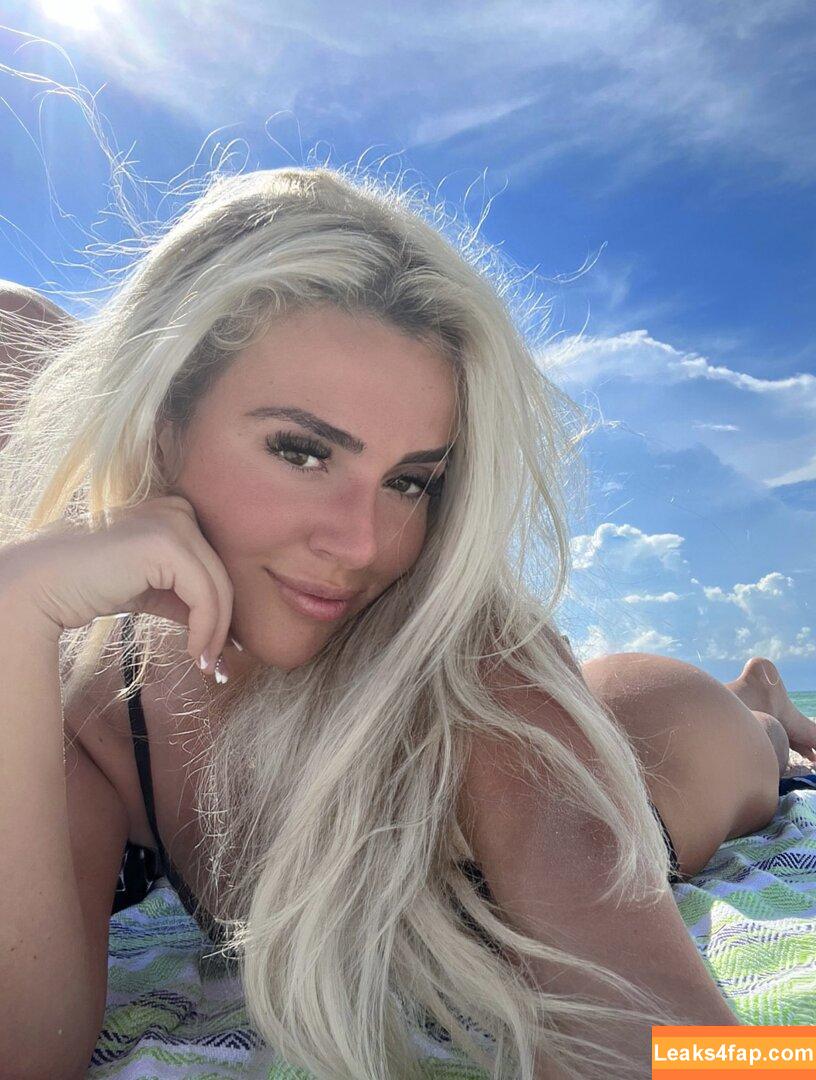 Rachel Weaver /  leaked photo photo #0007