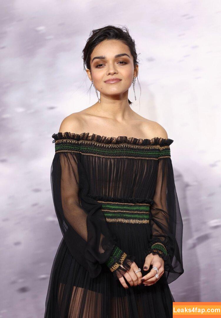 Rachel Zegler / rachelzegler / rachmariexoxo leaked photo photo #0154