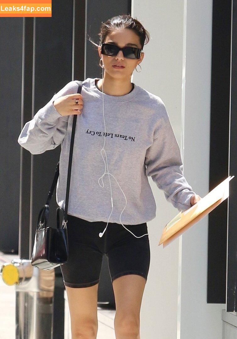 Rachel Zegler / rachelzegler / rachmariexoxo leaked photo photo #0250