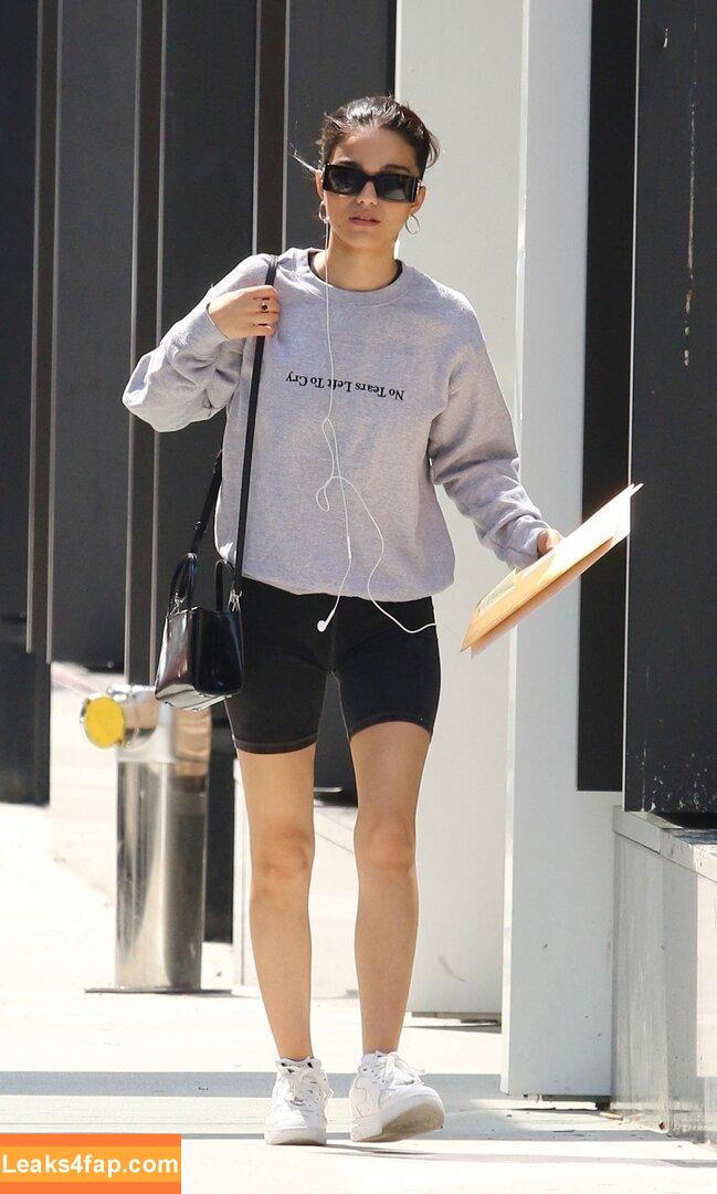 Rachel Zegler / rachelzegler / rachmariexoxo leaked photo photo #0252