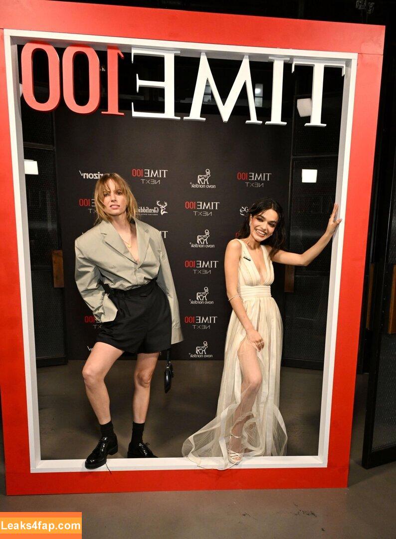 Rachel Zegler / rachelzegler / rachmariexoxo leaked photo photo #0320