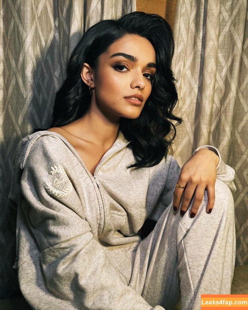 Rachel Zegler / rachelzegler / rachmariexoxo leaked photo photo #0640