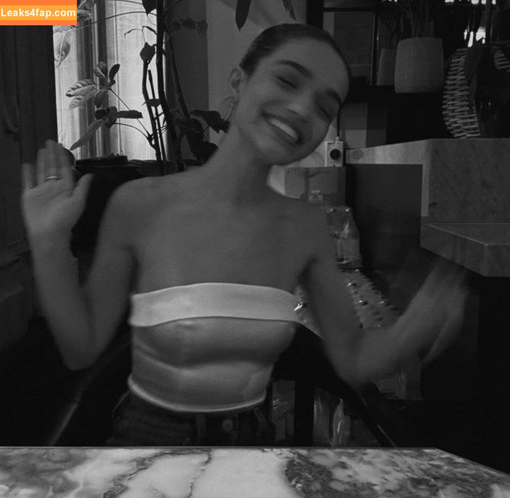 Rachel Zegler / rachelzegler / rachmariexoxo leaked photo photo #0871