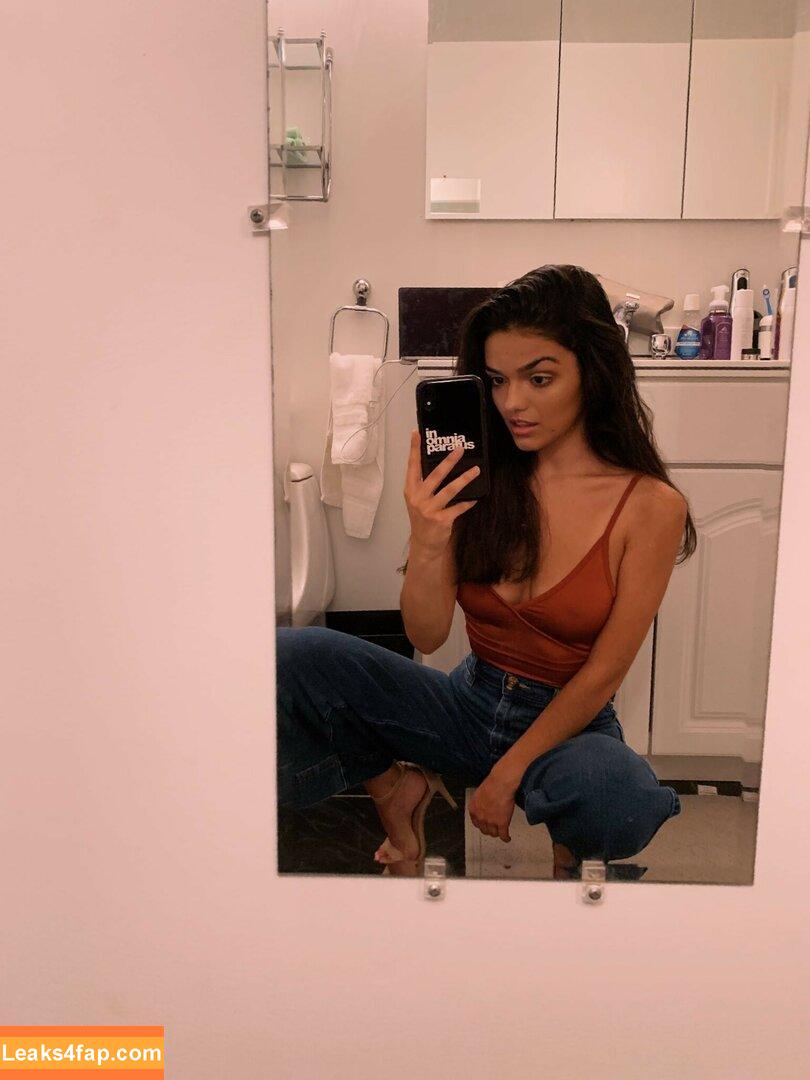 Rachel Zegler / rachelzegler / rachmariexoxo leaked photo photo #0966