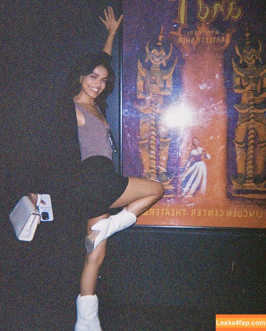 Rachel Zegler / rachelzegler / rachmariexoxo leaked photo photo #0982
