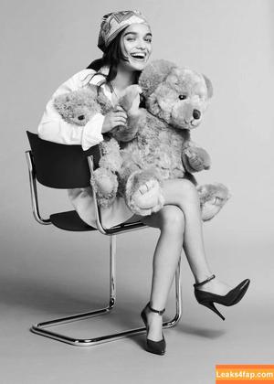 Rachel Zegler photo #0010