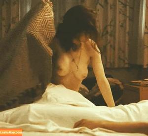 rachelbrosnahan фото #0010