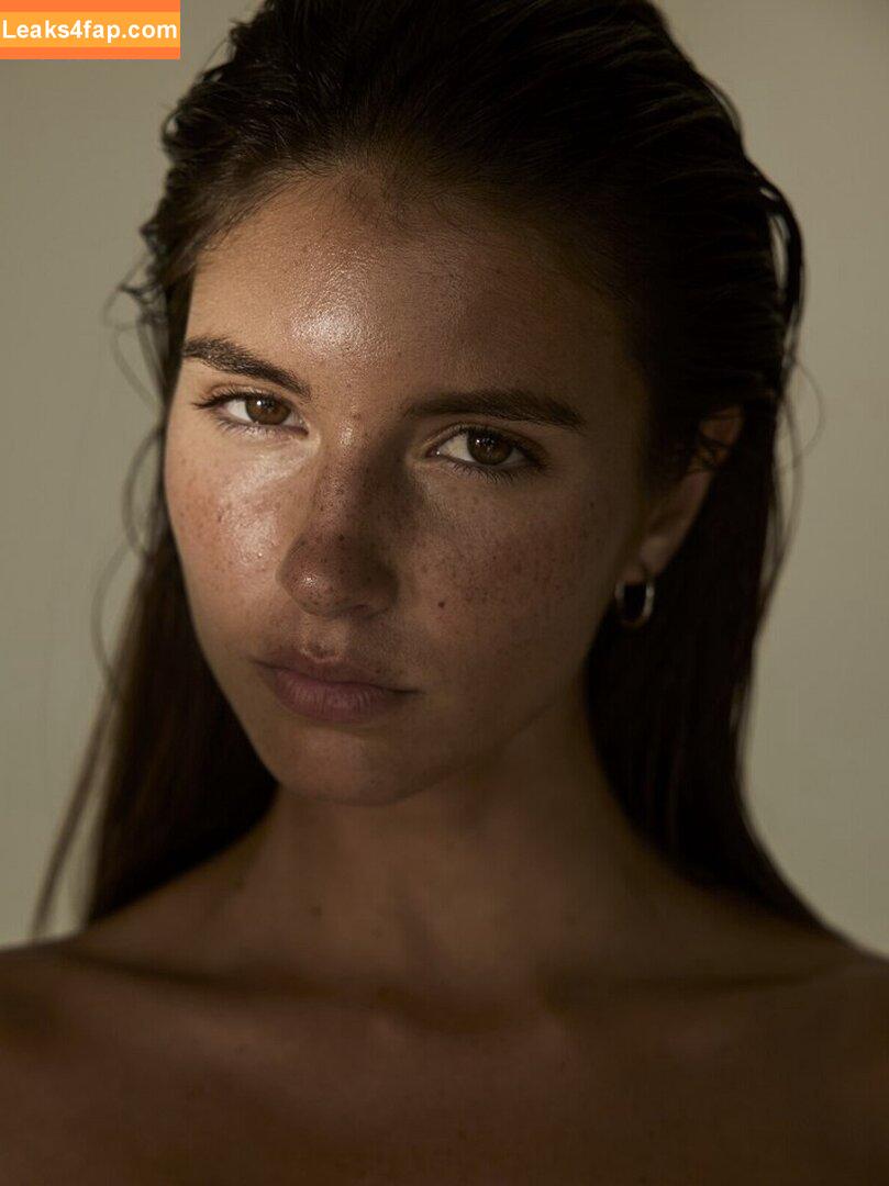 Rachelle Van Waardhuizen / rachelle_v_waardhuizen leaked photo photo #0926