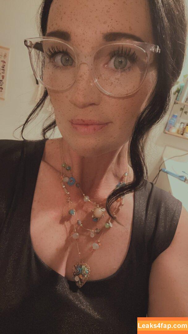 Rachierach429 / Rachierachpart2 / https: / racheldolezal leaked photo photo #0134