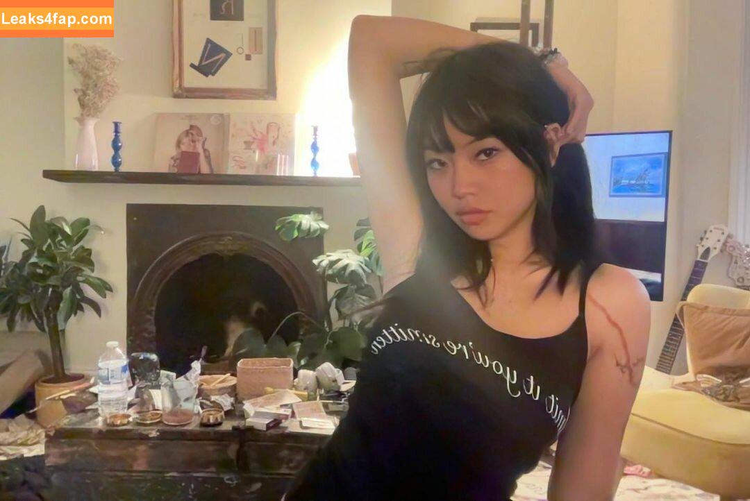 Radvxz / Beabadoobee leaked photo photo #0013
