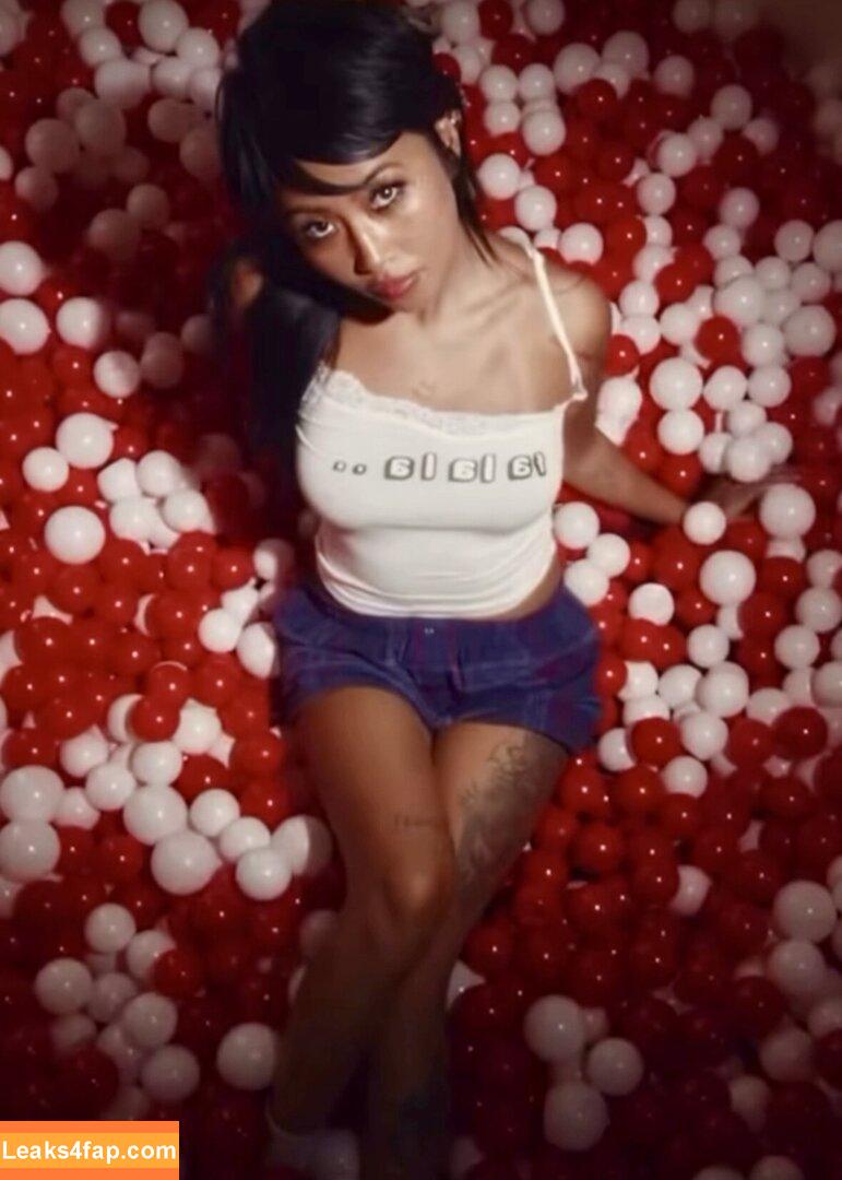 Radvxz / Beabadoobee leaked photo photo #0482