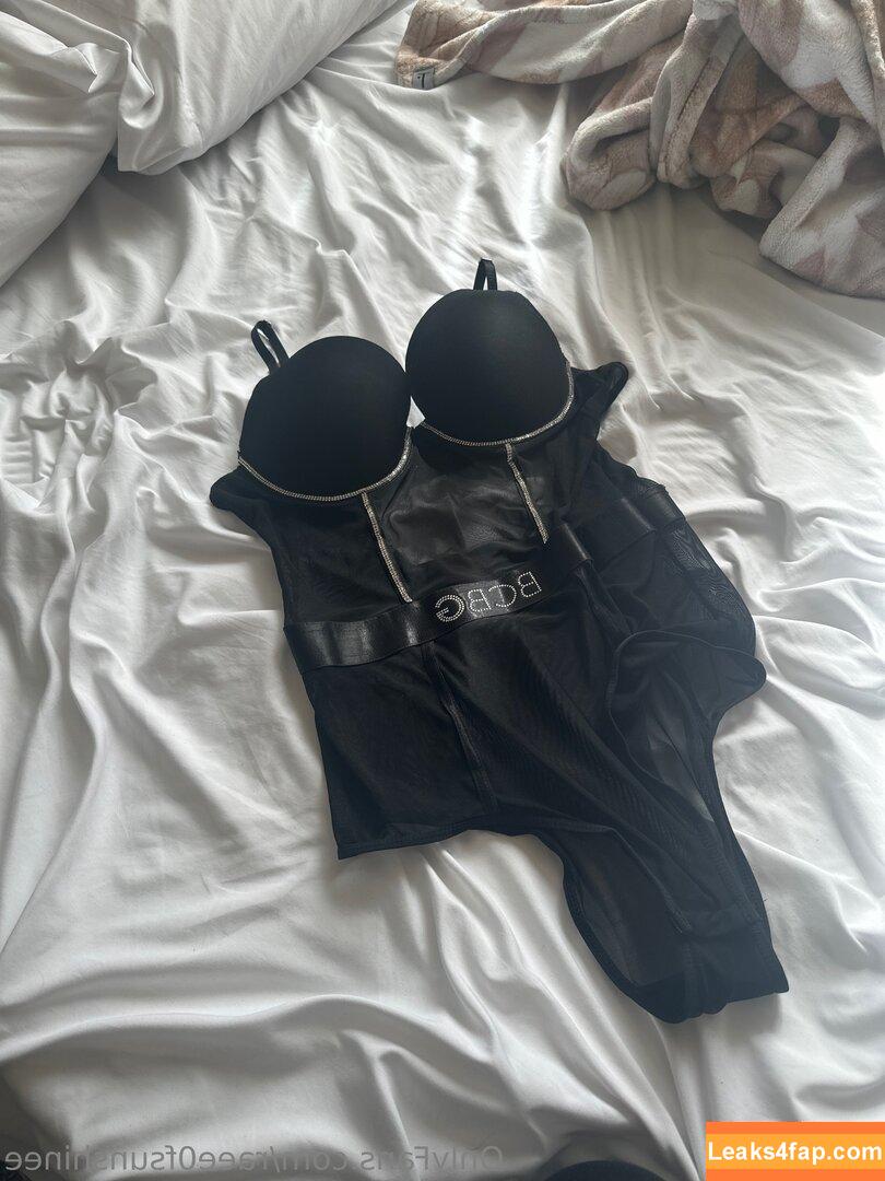 raee0fsunshinee / rae0fsunshinee leaked photo photo #0017