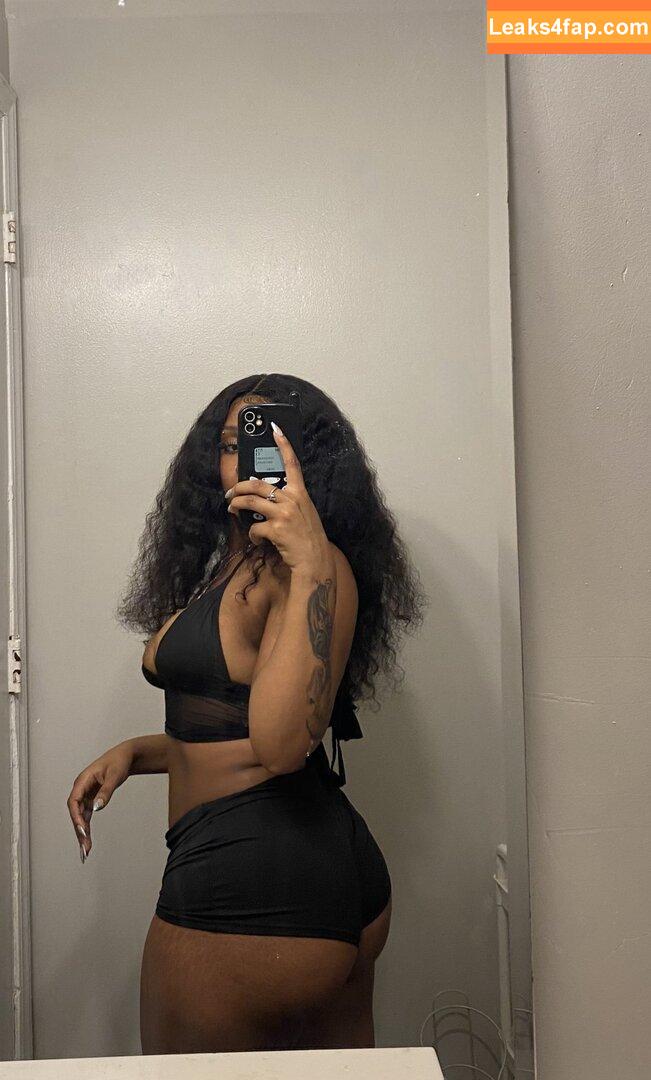 Raeleightorrez1 / raeleigh_ann leaked photo photo #0003