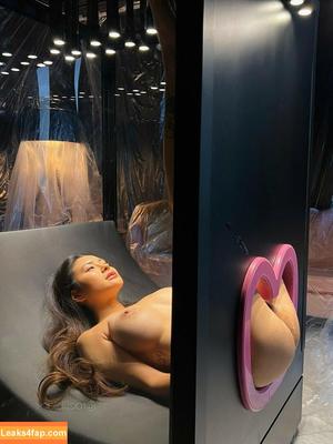 Raelilblack фото #0949