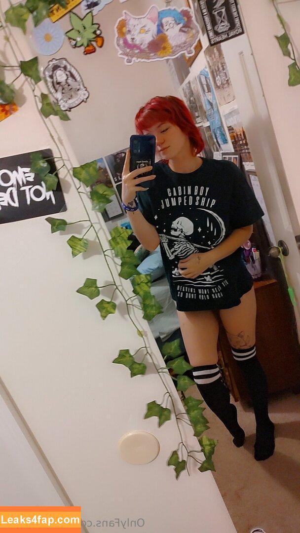 raemay420 / itsss.raeee420 leaked photo photo #0156