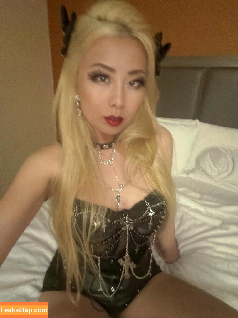 Raina Huang / OmgItzRaina / RainaisCrazy leaked photo photo #0100