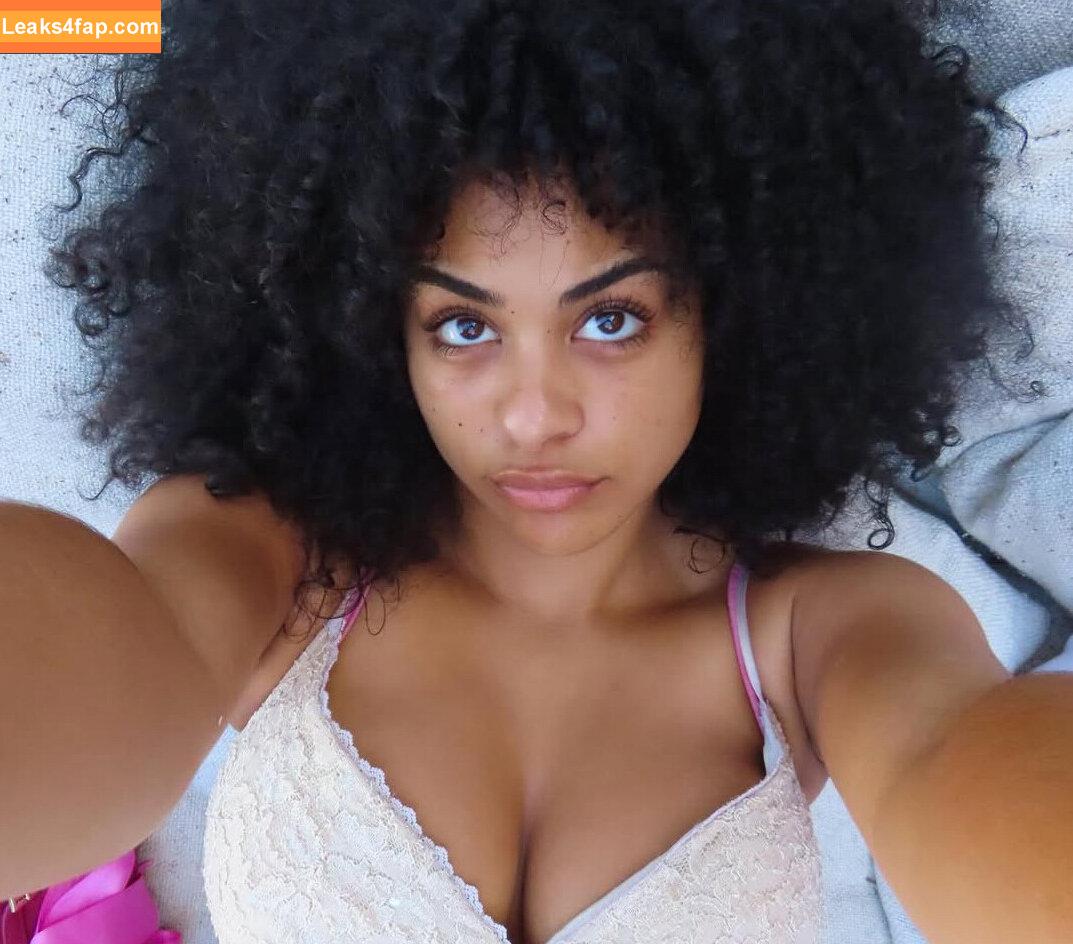 Raina Morris / quakerraina leaked photo photo #0176