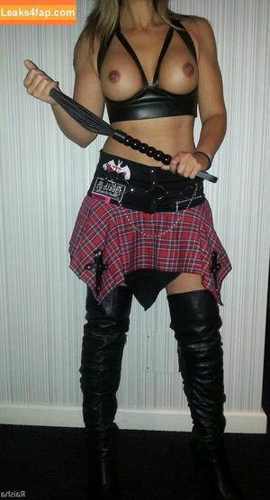 raisha photo #0977