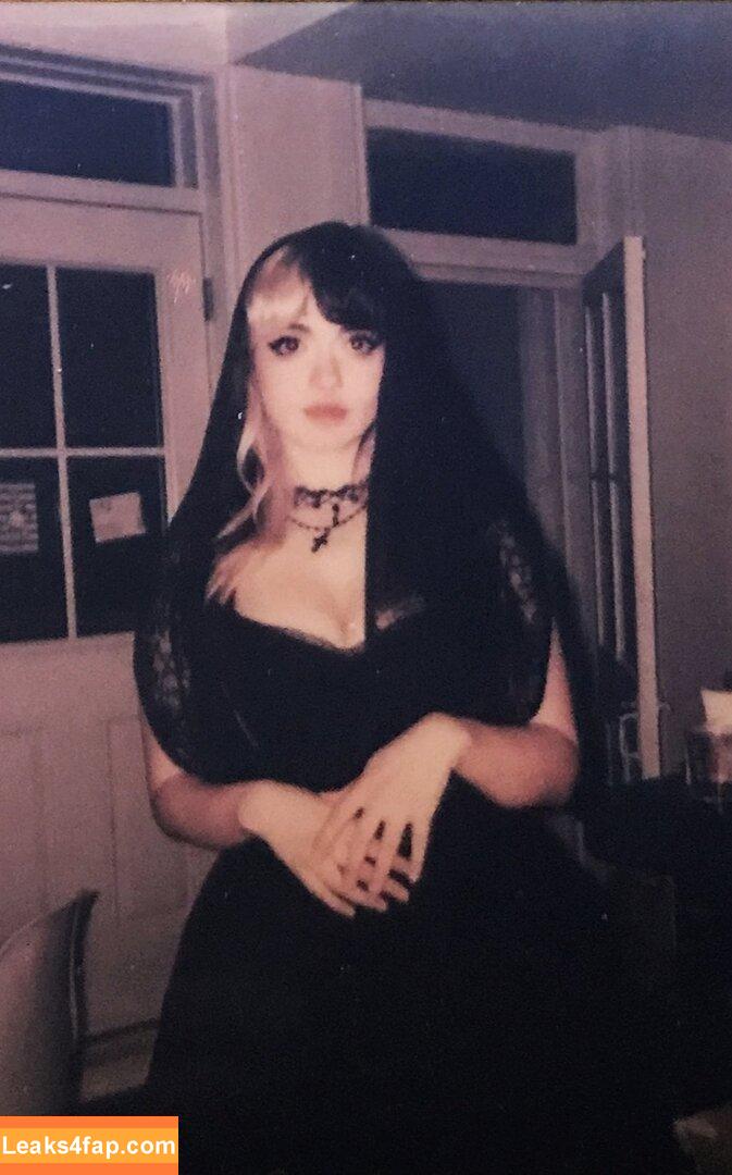 RaphDee / bridgeeeg / raphdeslandes leaked photo photo #0044