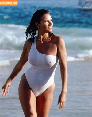 Raquel Welch photo #0114