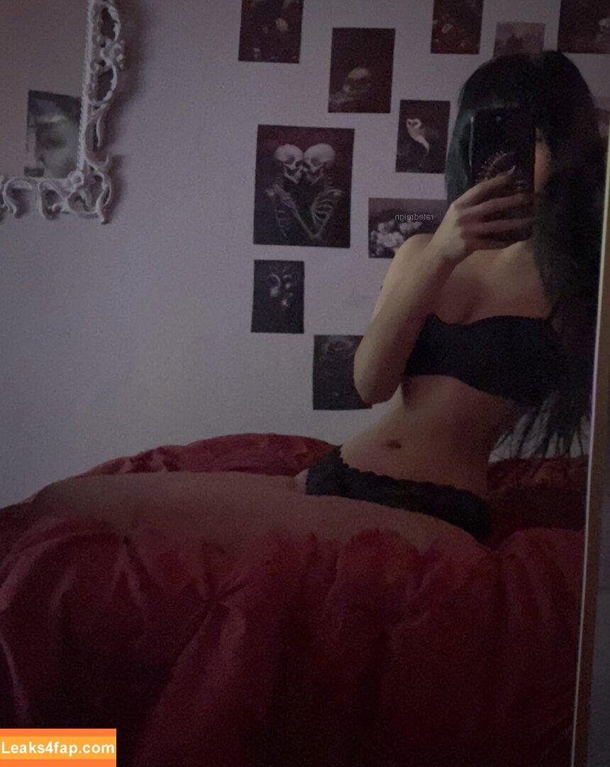 ratedreign / reign / reignrated leaked photo photo #0191