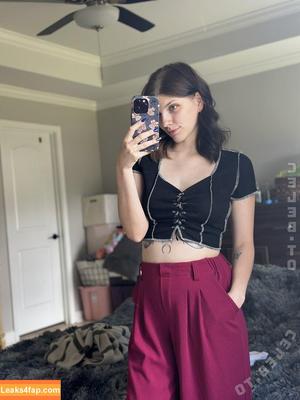 Raven Adams photo #0007